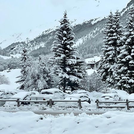 Les Barmettes Appart Renove Avec Vue, Parking Et Skis Aux Pieds Val-d'Isere Ngoại thất bức ảnh